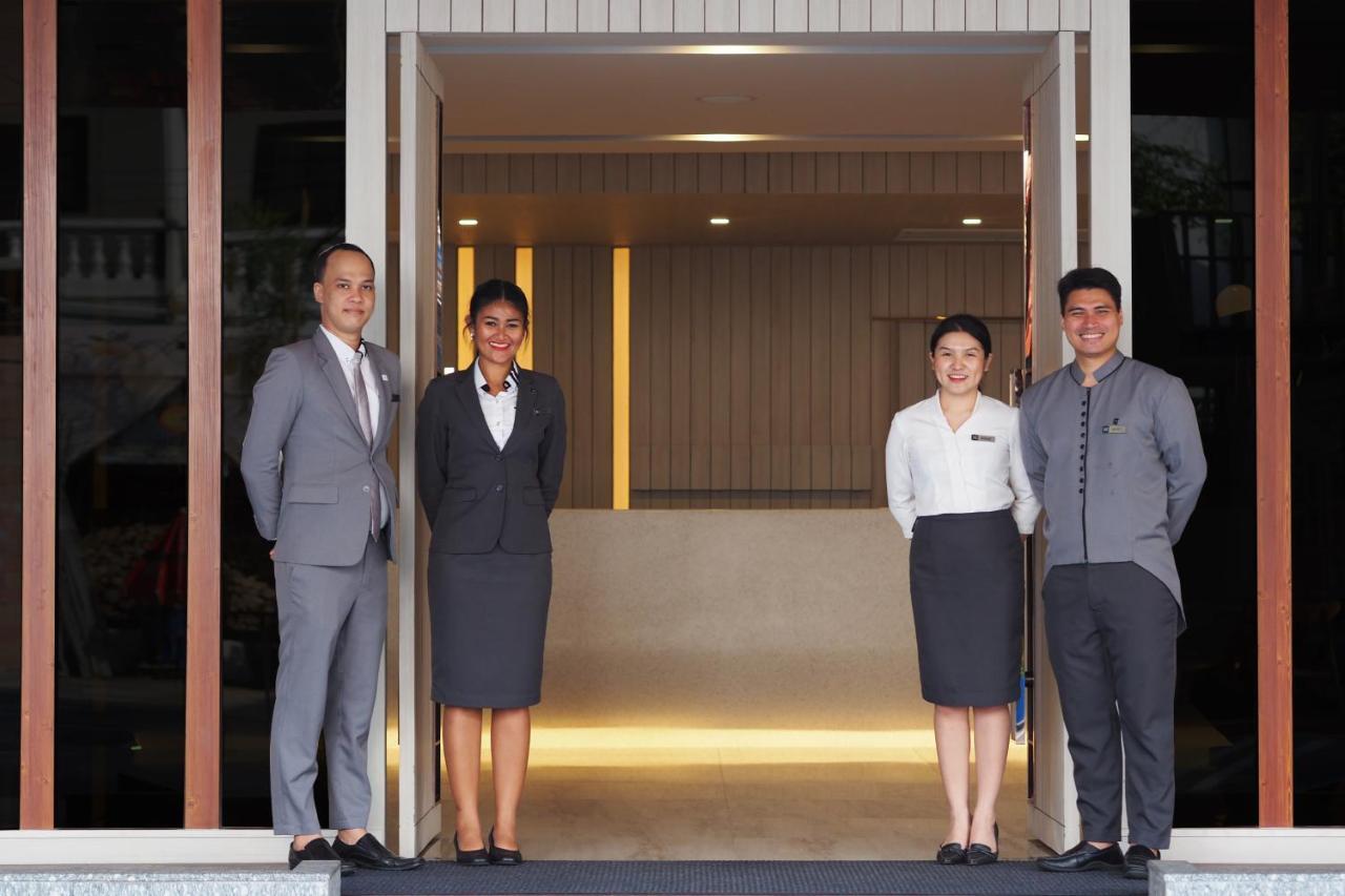 Eleven Hotel Bangkok Sukhumvit 11 Exterior photo